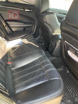 کرایسلەر 300